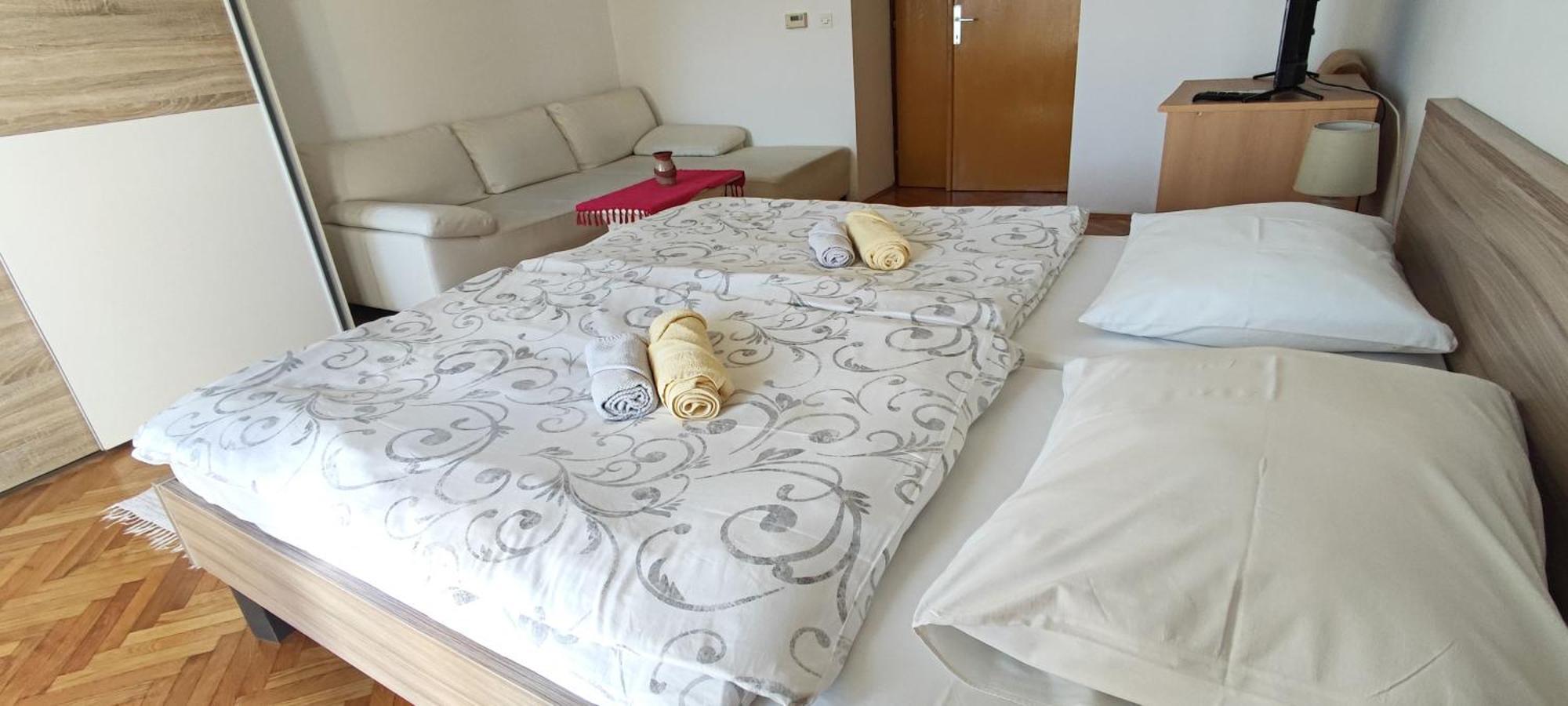 Ellena Sunshine Hotel โอปาติยา ภายนอก รูปภาพ